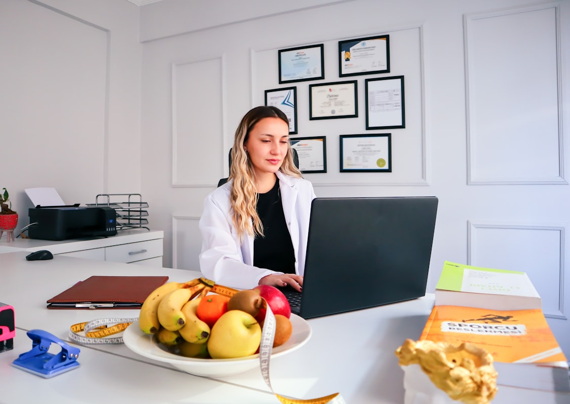Eating seasonally for nutrition and sustainability